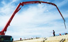 37米混凝土泵車蘭新鐵路項(xiàng)目施工